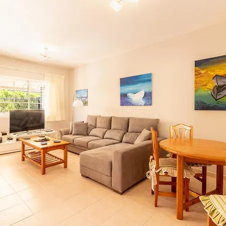 Dom wakacyjny Rosa Elena